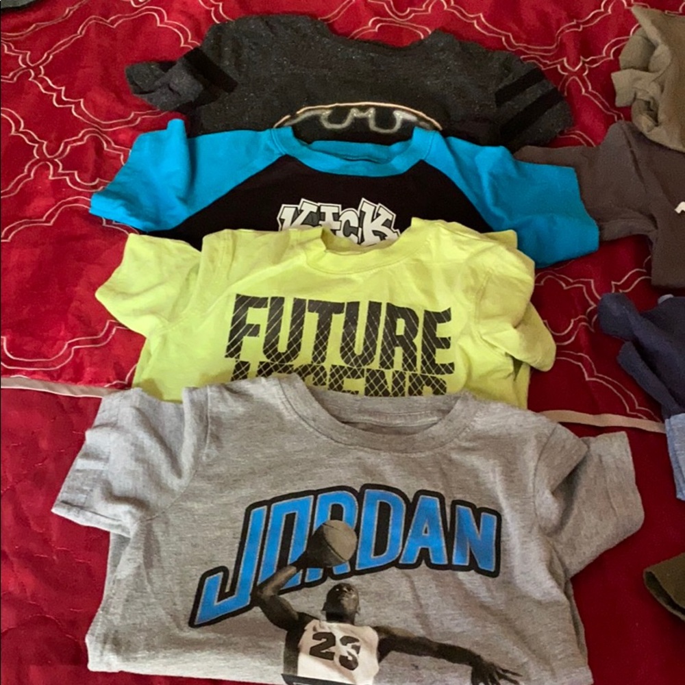 8 Kids tee shirts size 4t